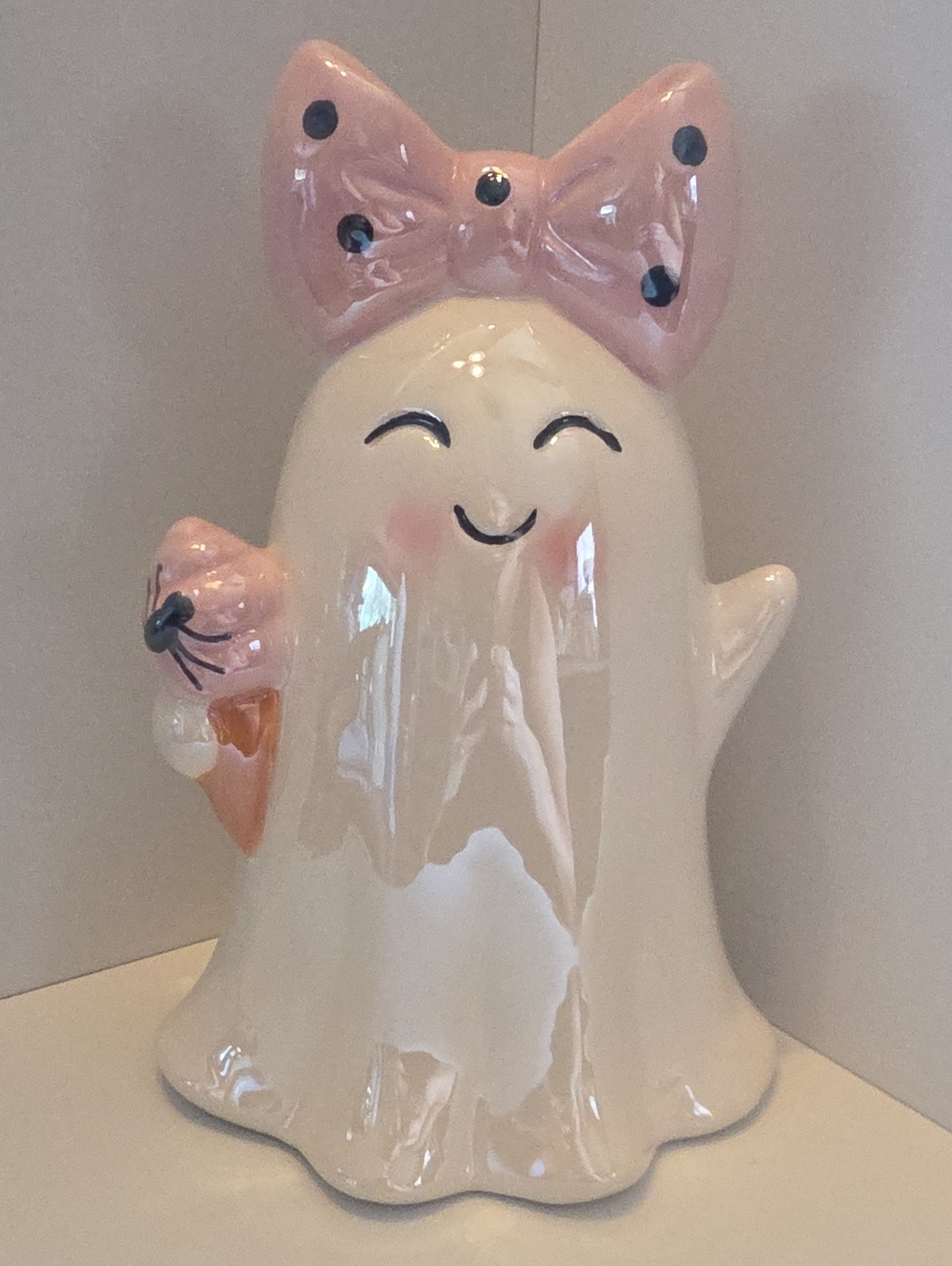 Viral Ceramic Halloween Ghost With Big Pink Bow & Ice Cream Cone 8.5"×6" NWOT